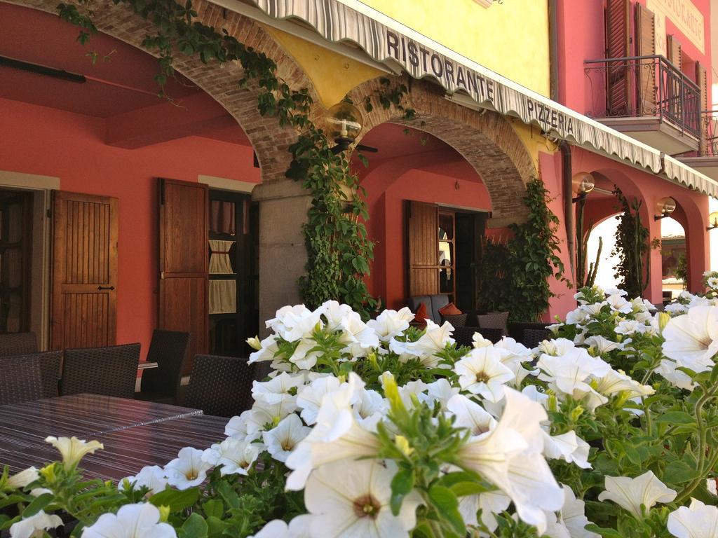 Albergo Ristorante La Rocca Firenzuola Extérieur photo